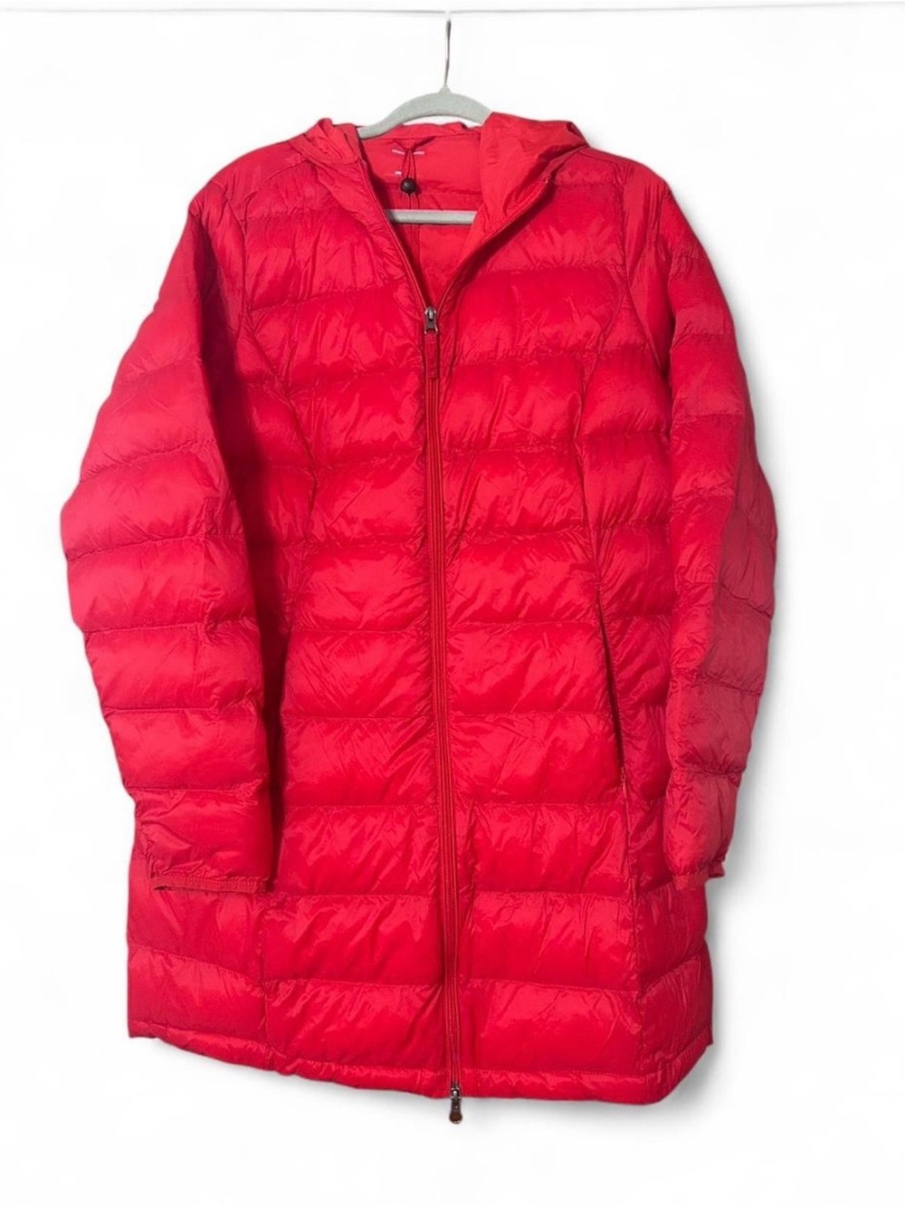 Amazon Essentials Women’s Red Puffer Jacket Size XL Quilted Hooded Winter Coat